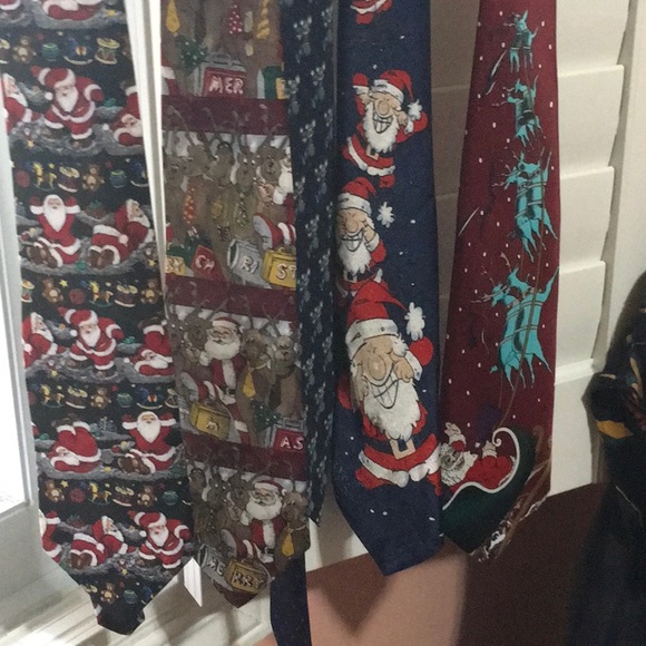 Christmas ties, 2 sets of 5 ties. Bundle of 5/$25. - Picture 2 of 4